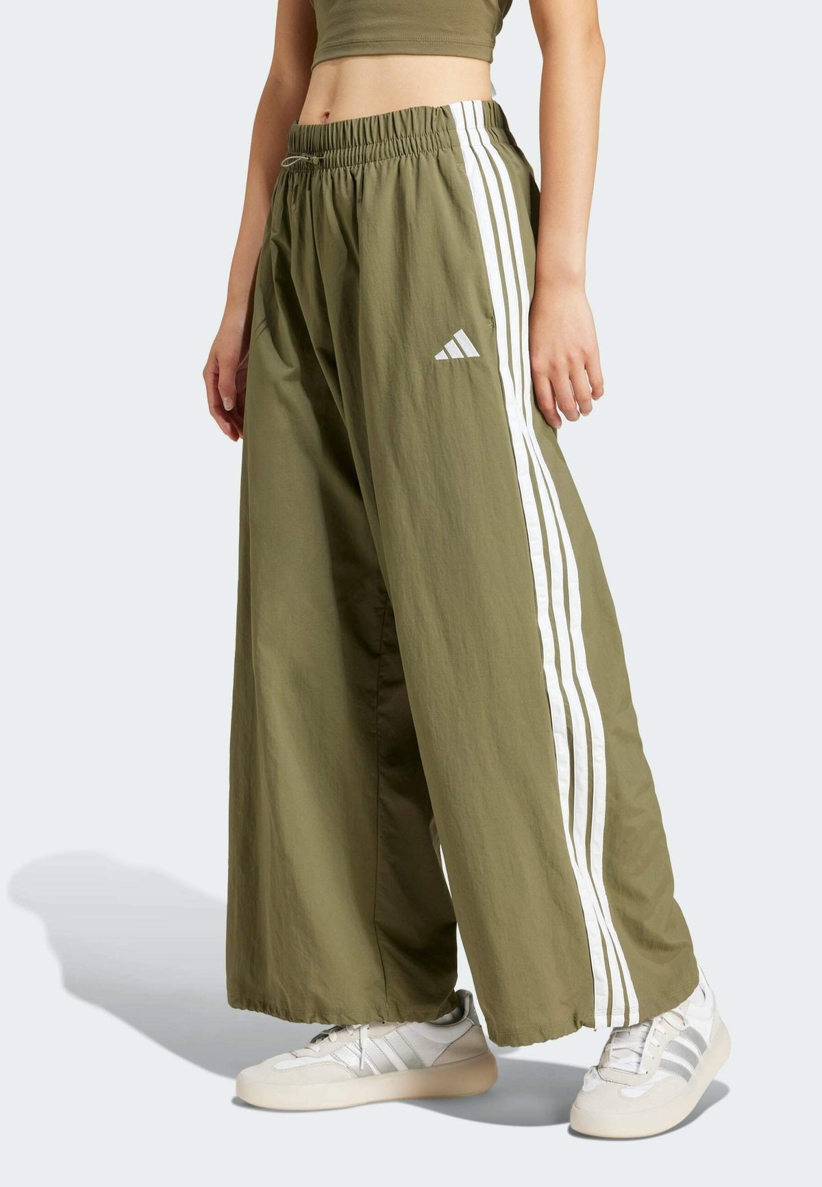 adidas Sportswear Essentials 3 Stripes Lifestyle Woven Parachute – Pantaloni della tuta Donna