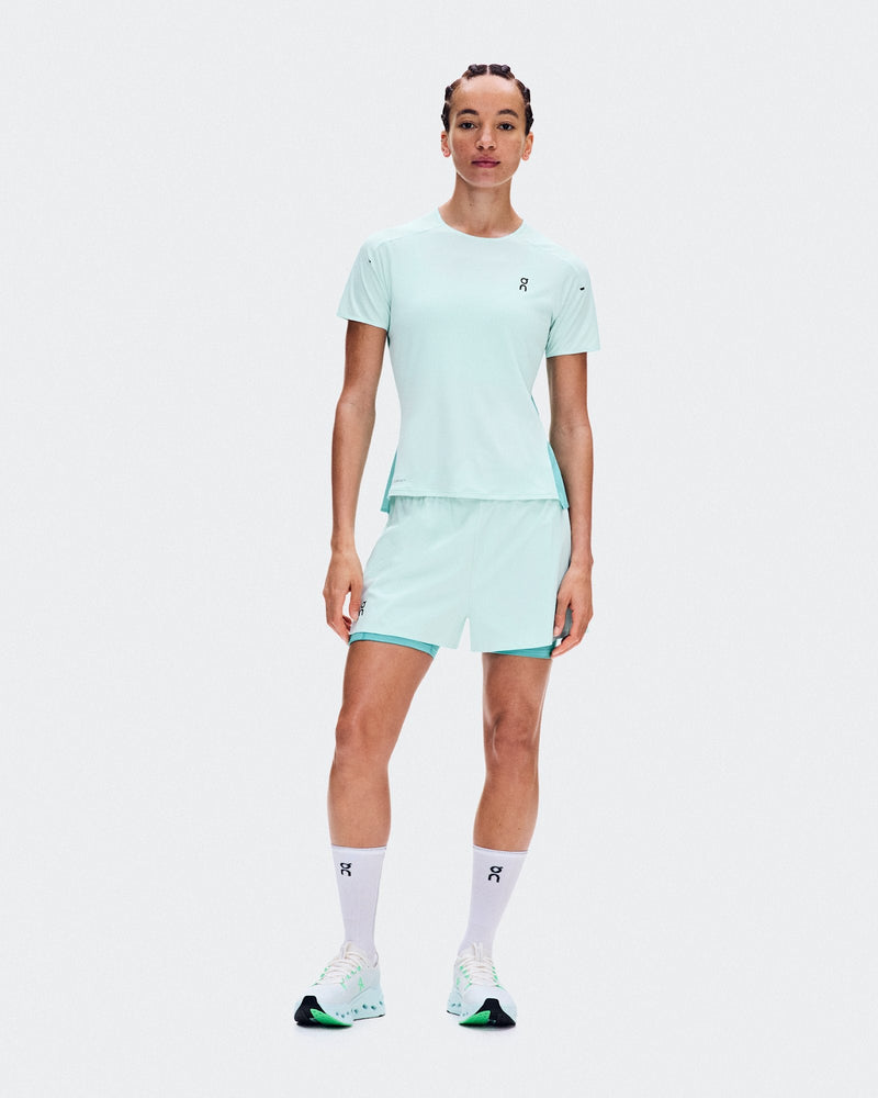 Performance-T Donna