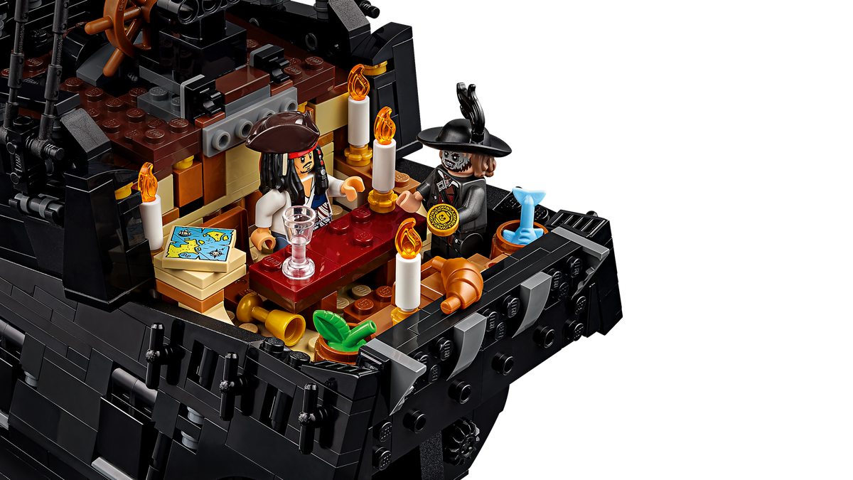 LEGO® Icons – La nave pirata del capitano Jack Sparrow (10365)