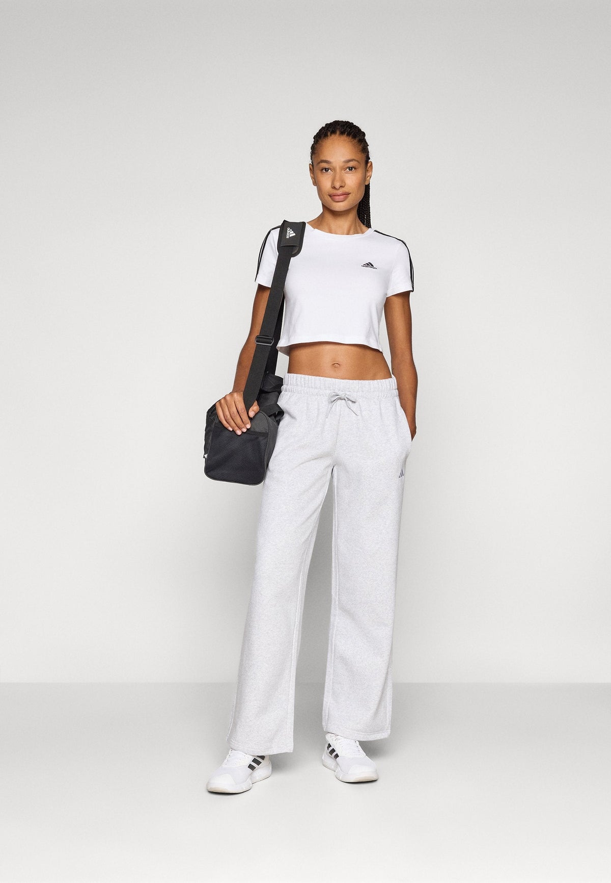 adidas Sportswear Essentials Small Logo Feel Cozy Open Hem Pants – Pantaloni della tuta Donna