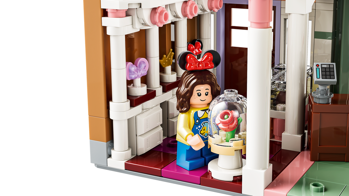 LEGO® Disney – Main Street, U.S.A. (43302)