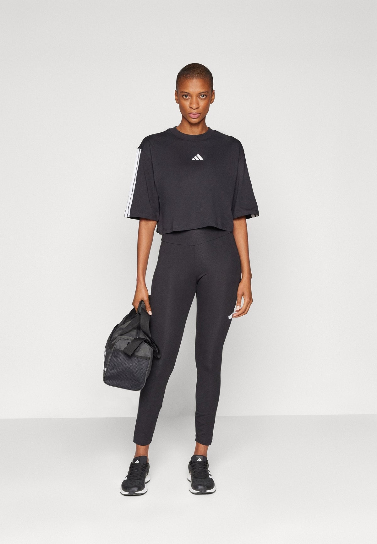 adidas Sportswear Essentials 3 Stripes Loose – T-shirt stampata Donna