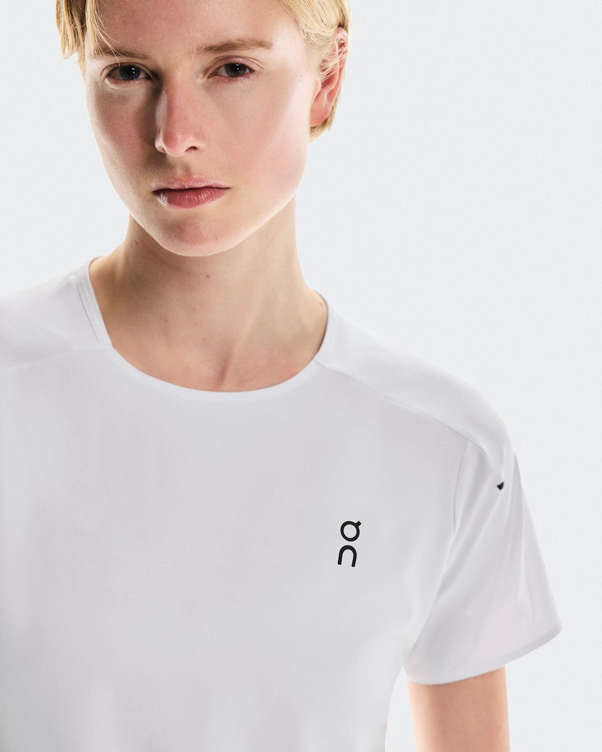 Performance-T Donna