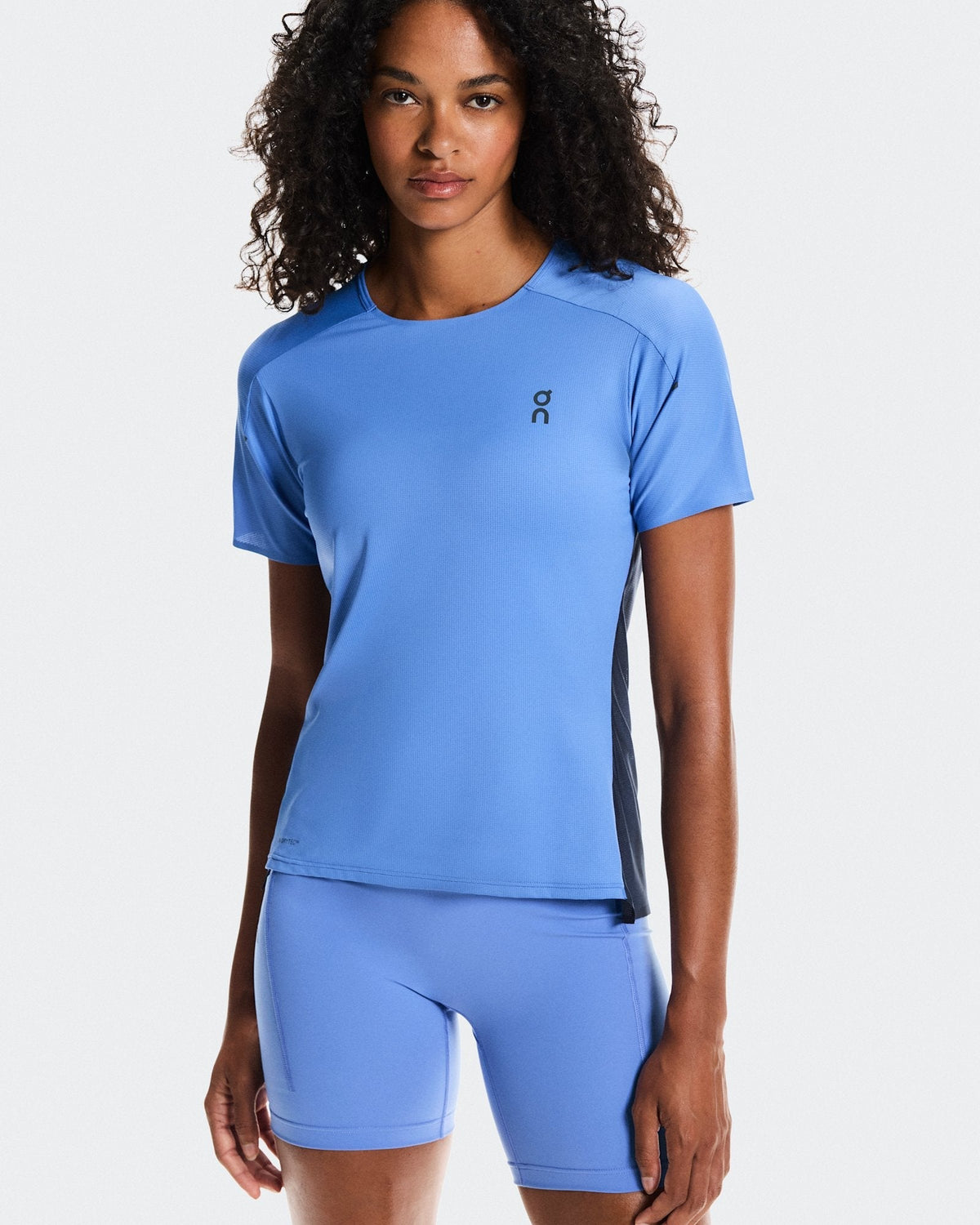 Performance-T Donna