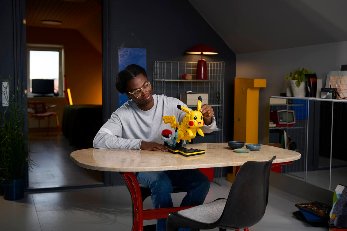 LEGO® Pokémon – Pikachu e Poké Ball (72152)