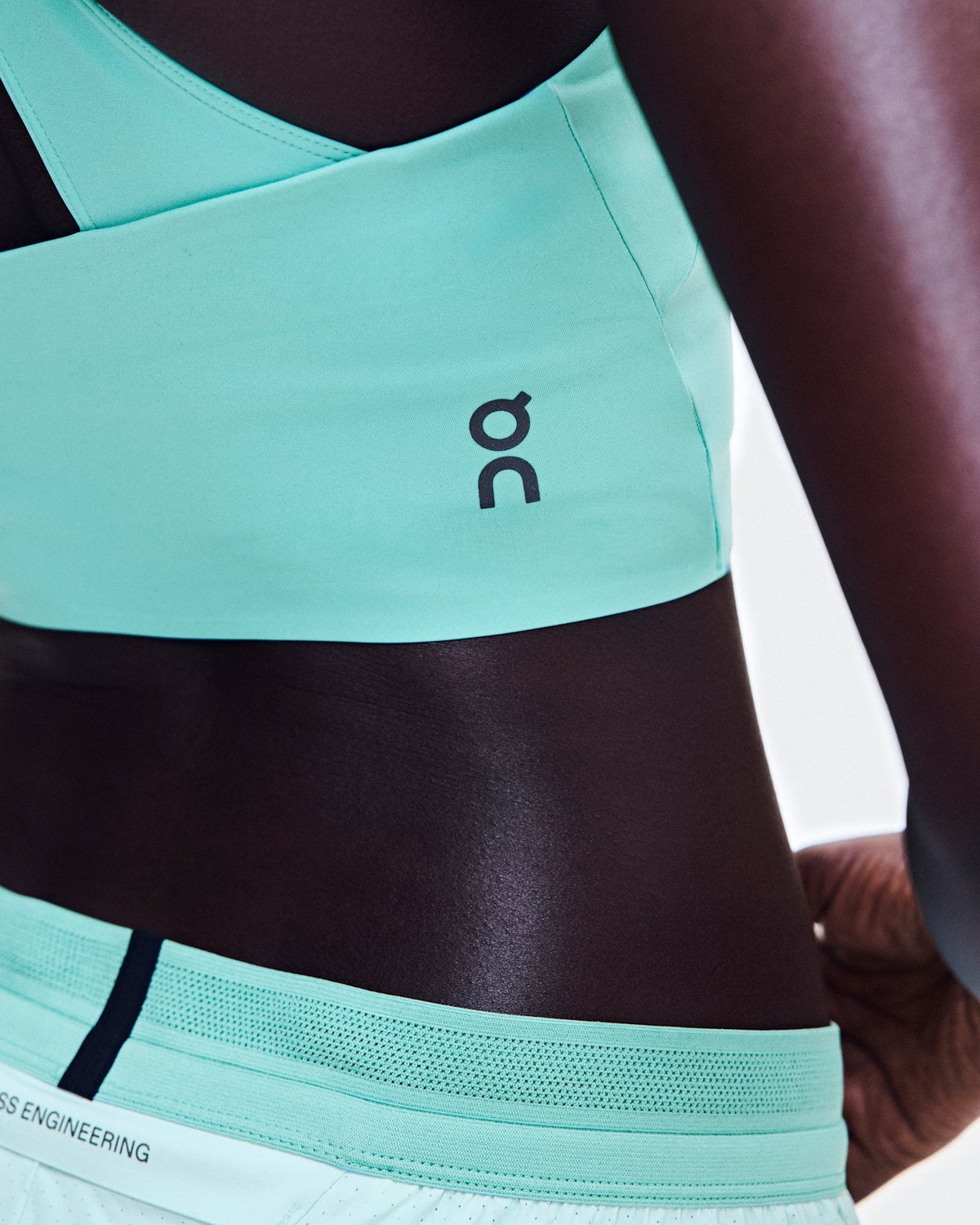 Performance Crop Donna