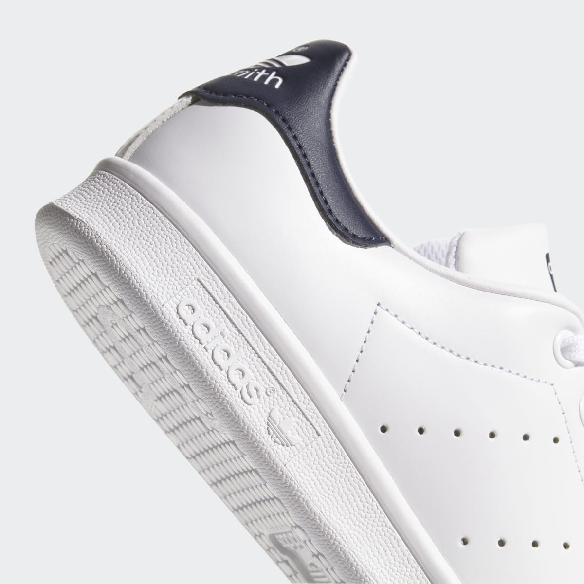 Sneakers Stan Smith – Core White / Dark Blue / Dark Blue