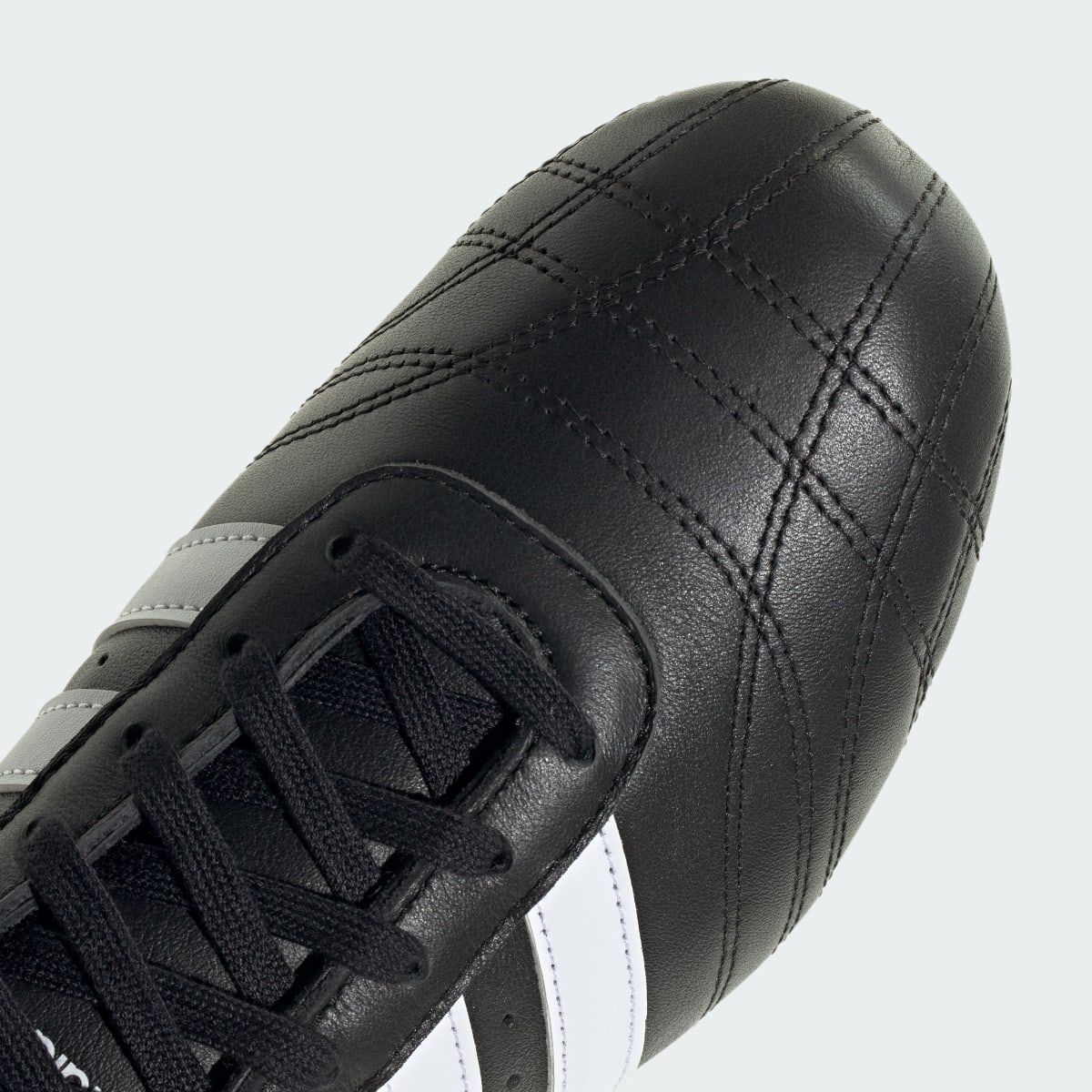 Sneakers Taekwondo Lace Donna – Core Black / Cloud White / Gum