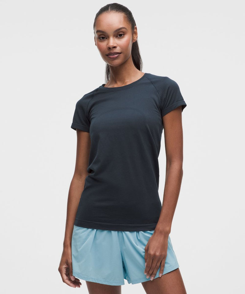 T-shirt Swiftly Tech 2.0 lunghezza ai fianchi