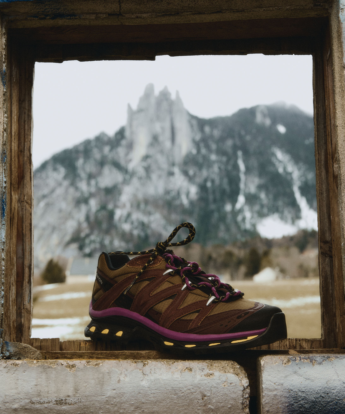 Salomon XT-QUEST EXPEDITION Unisex - Black / Bitter Chocolate / Concord Grape