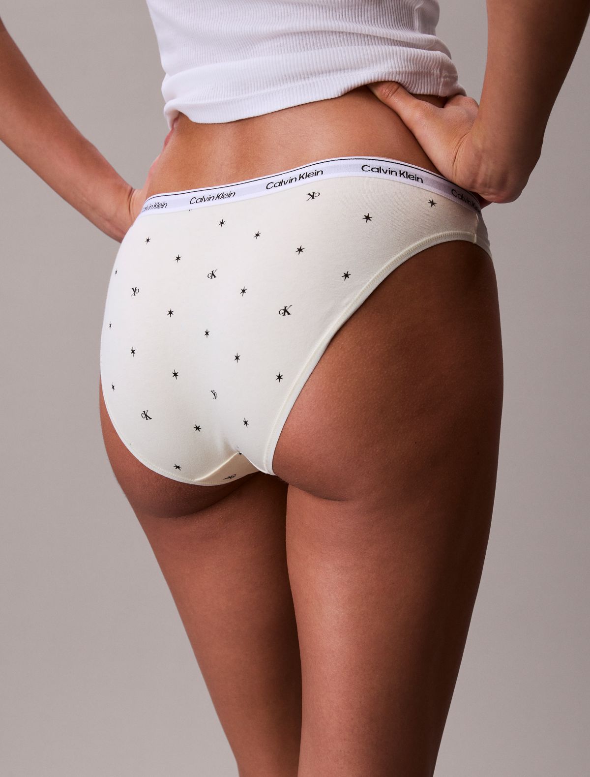 Slip bikini Icon Logo