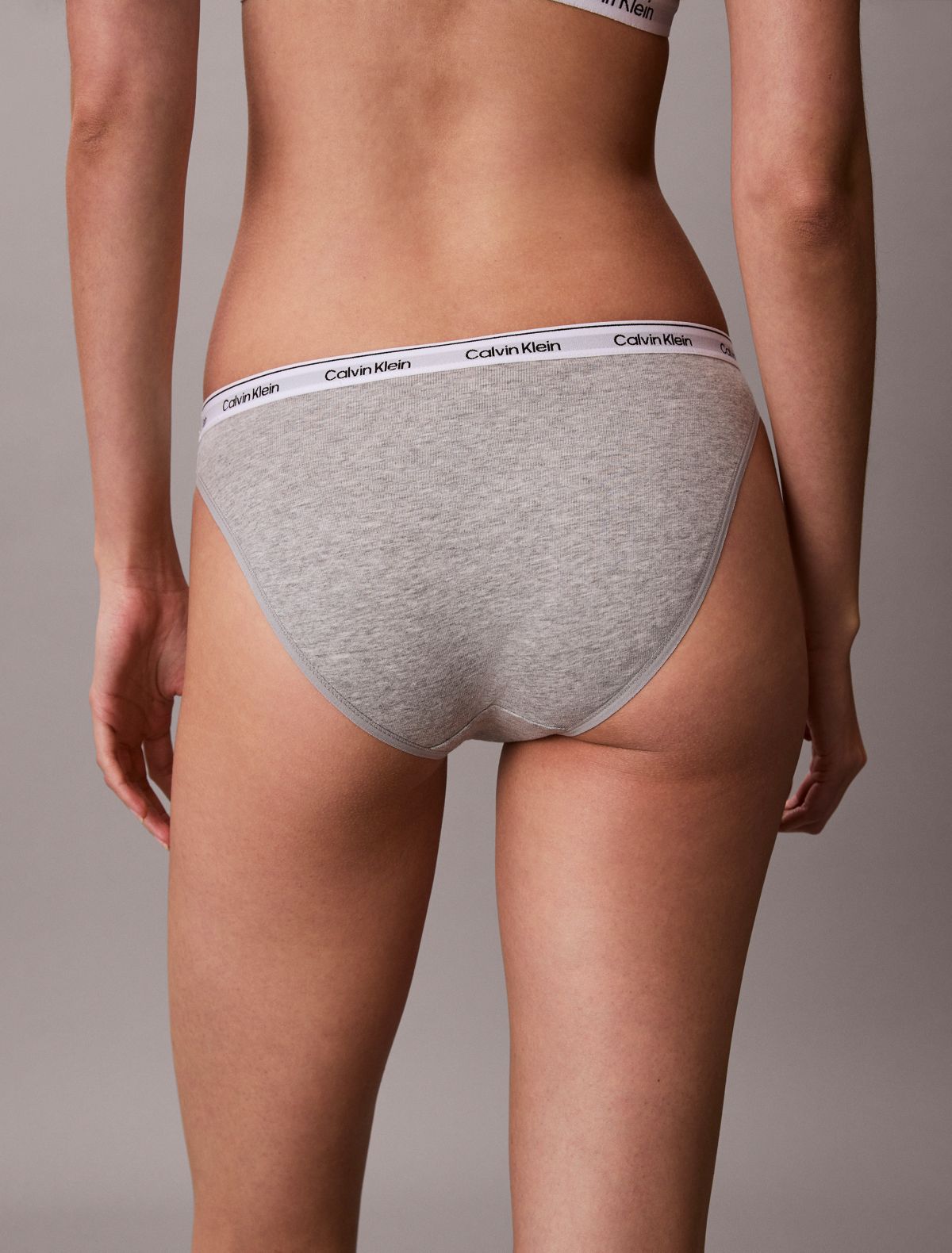 Slip bikini Icon Logo