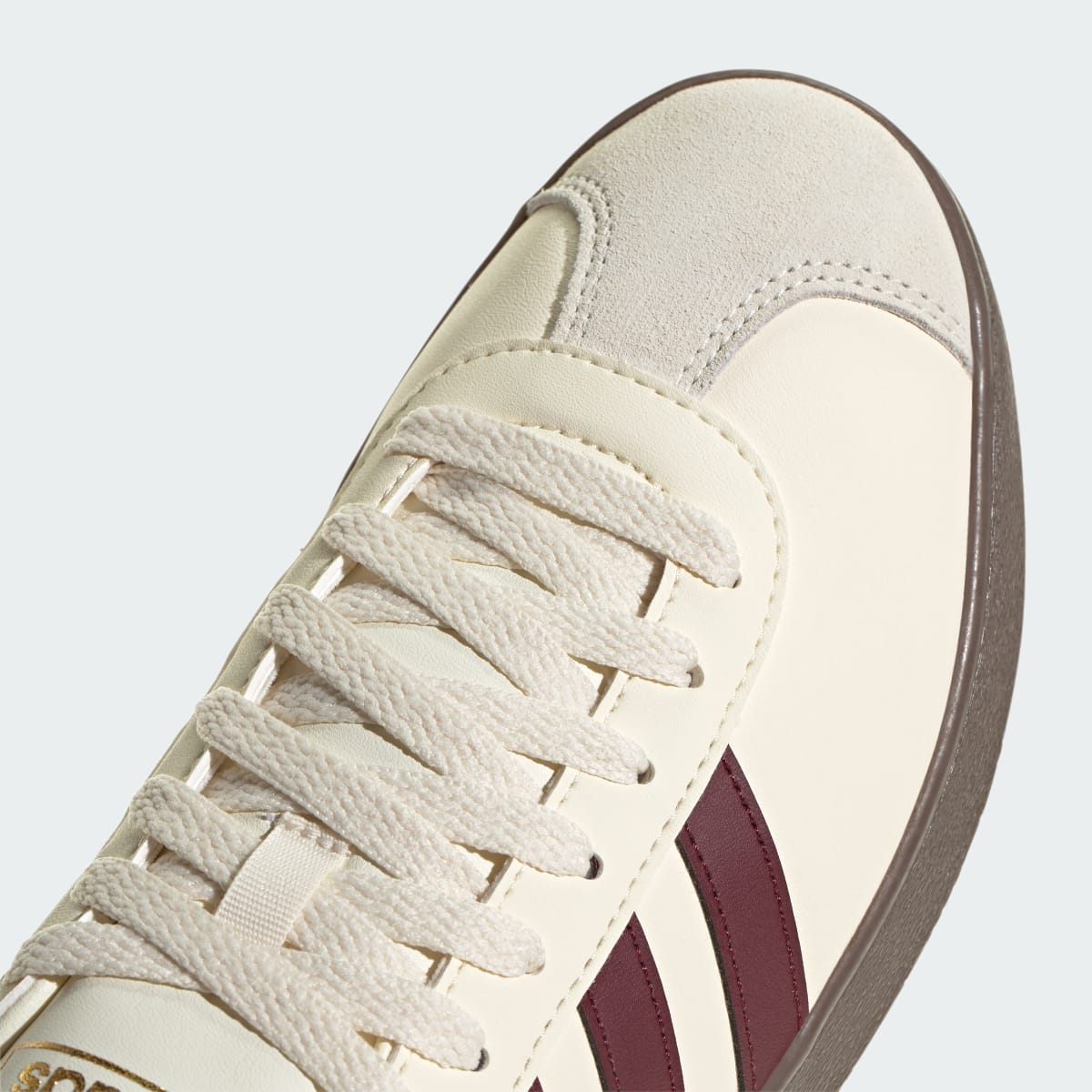 VL Court Classic Shoes – Shadow Red / Shadow Red / Gold Metallic