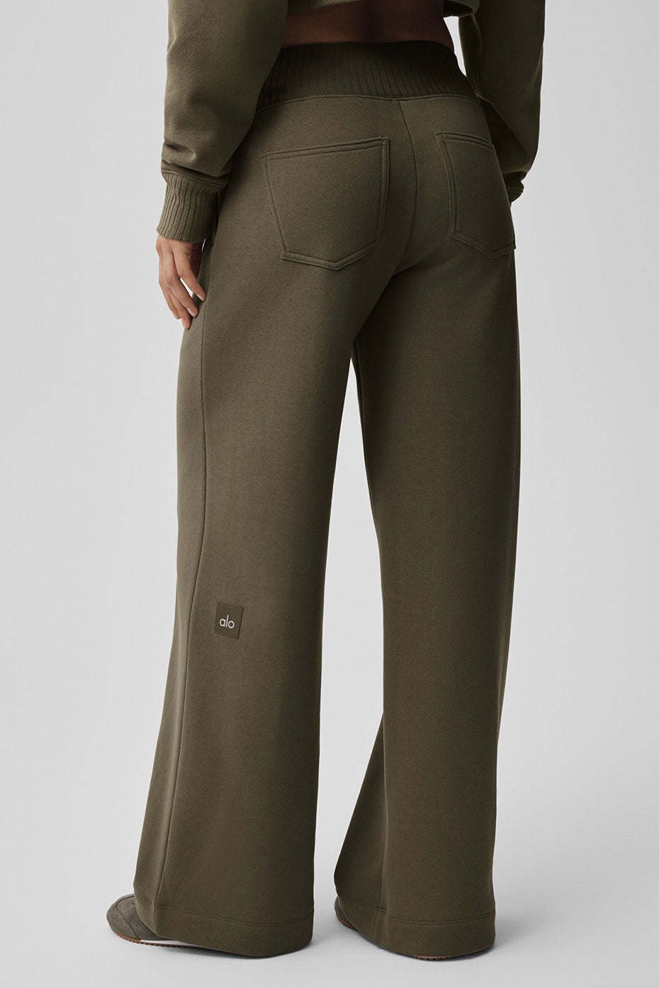 Pantaloni della tuta ampi Serenity