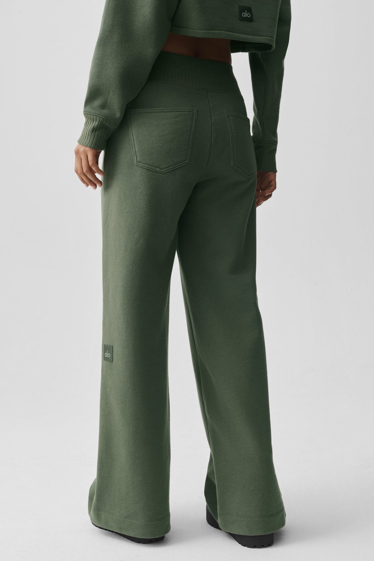 Pantaloni della tuta ampi Serenity