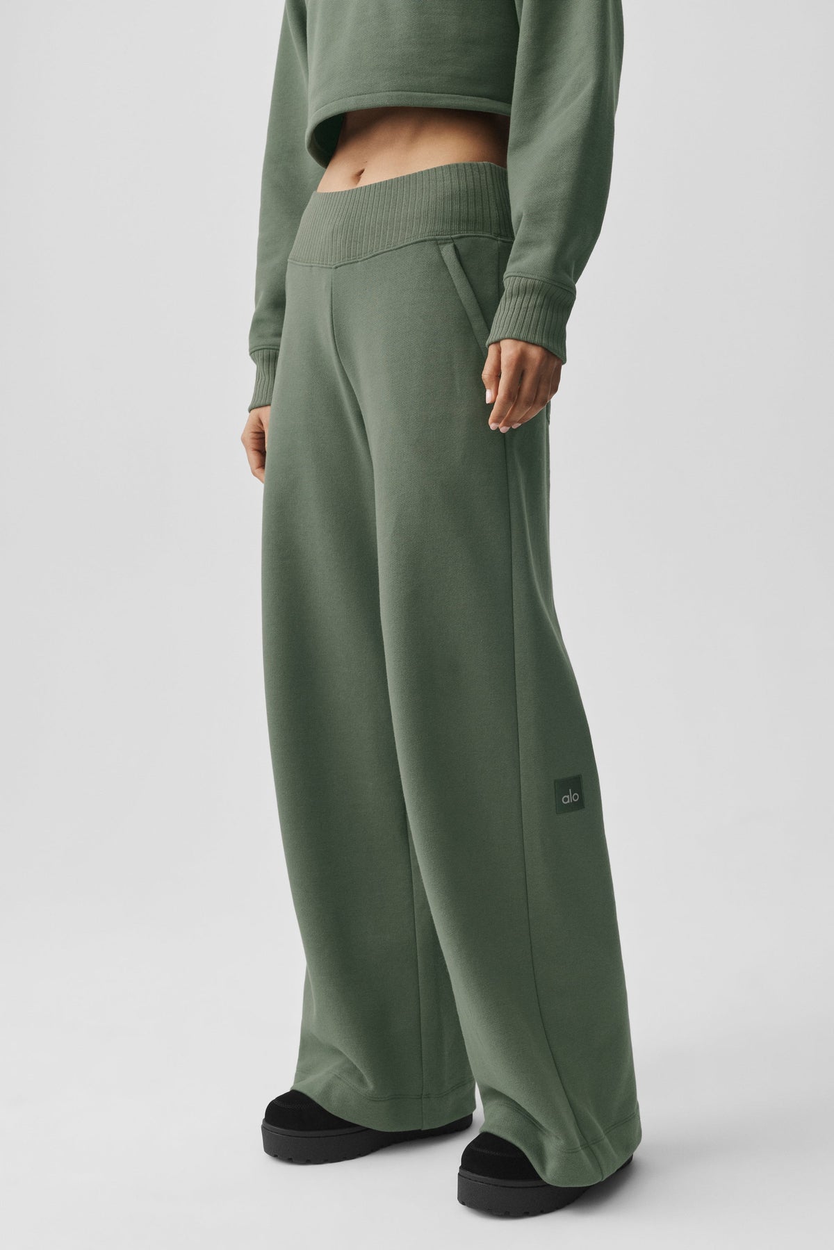 Pantaloni della tuta ampi Serenity