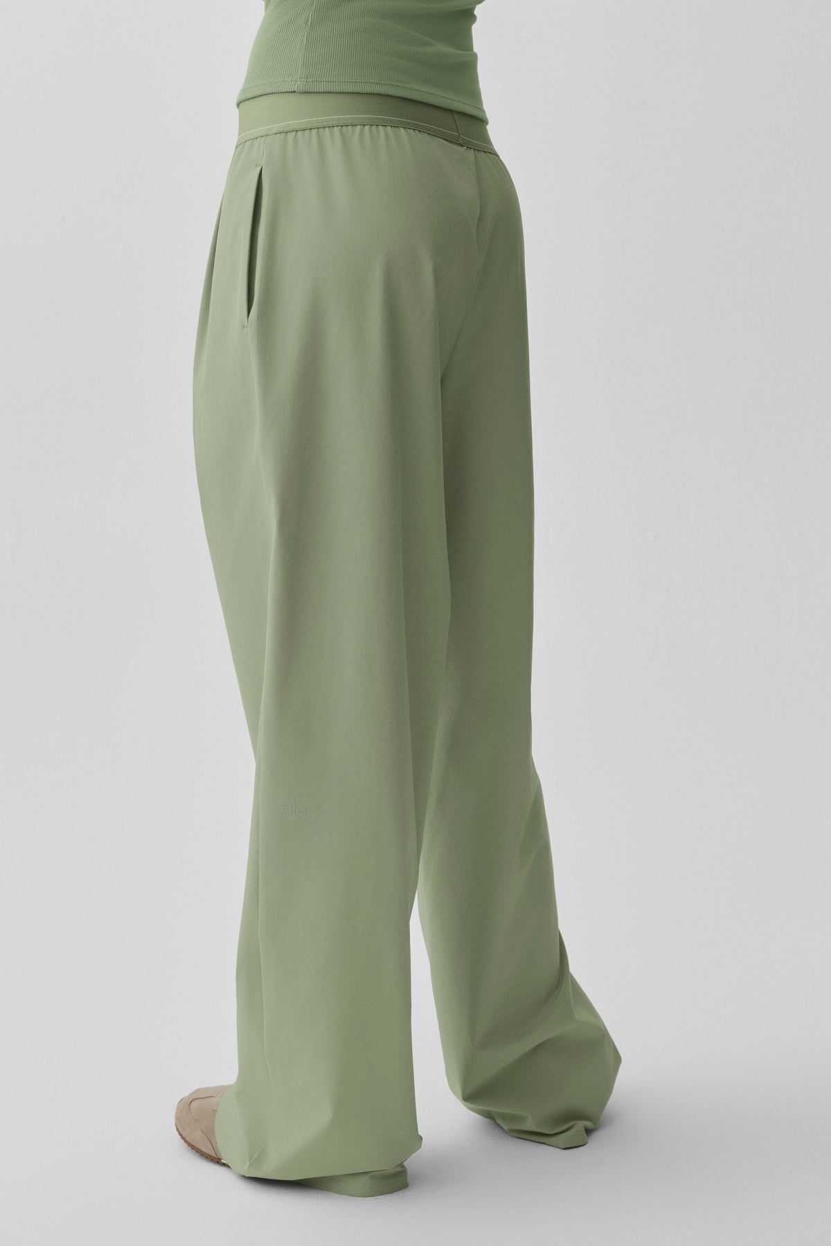 Pantaloni Suit Up (lungo)