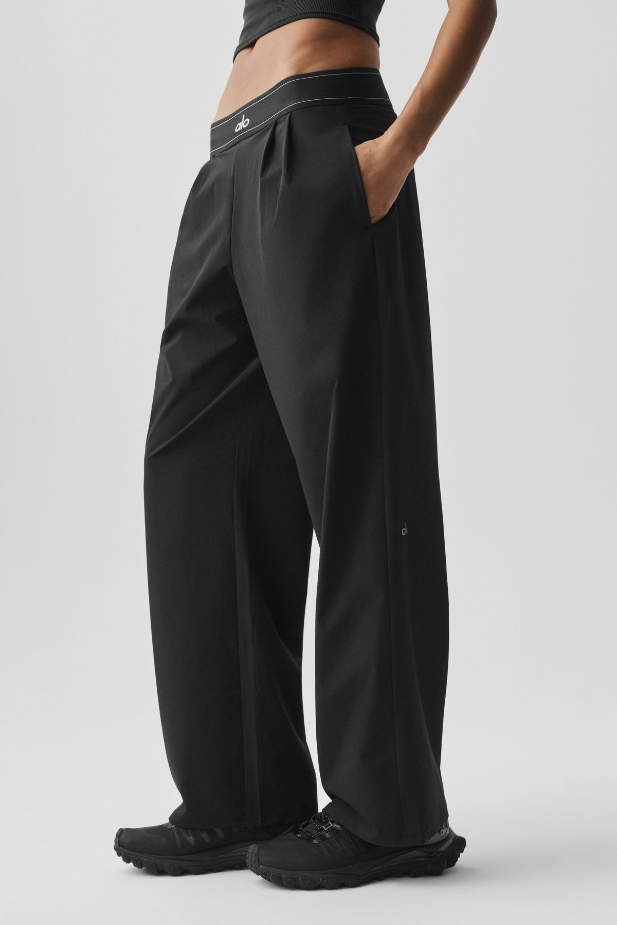 Pantaloni Suit Up (corti) - Black