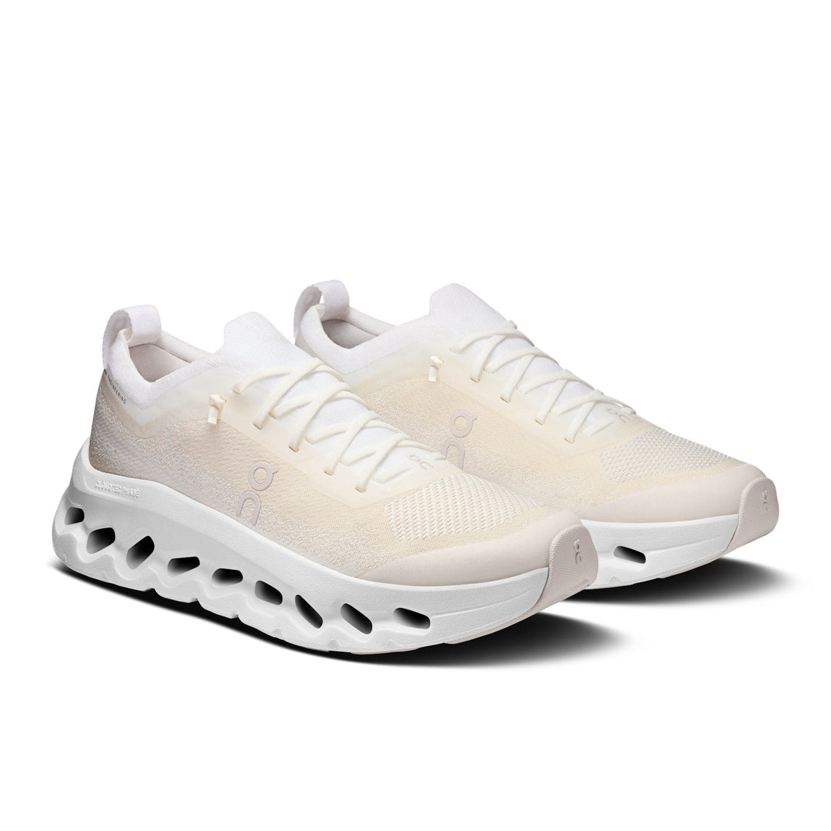 Cloudtilt Moon Donna – White | Frost