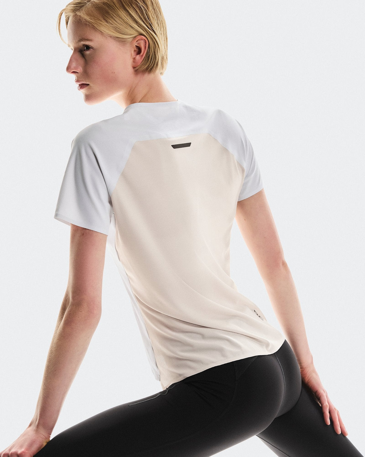 Performance-T Donna