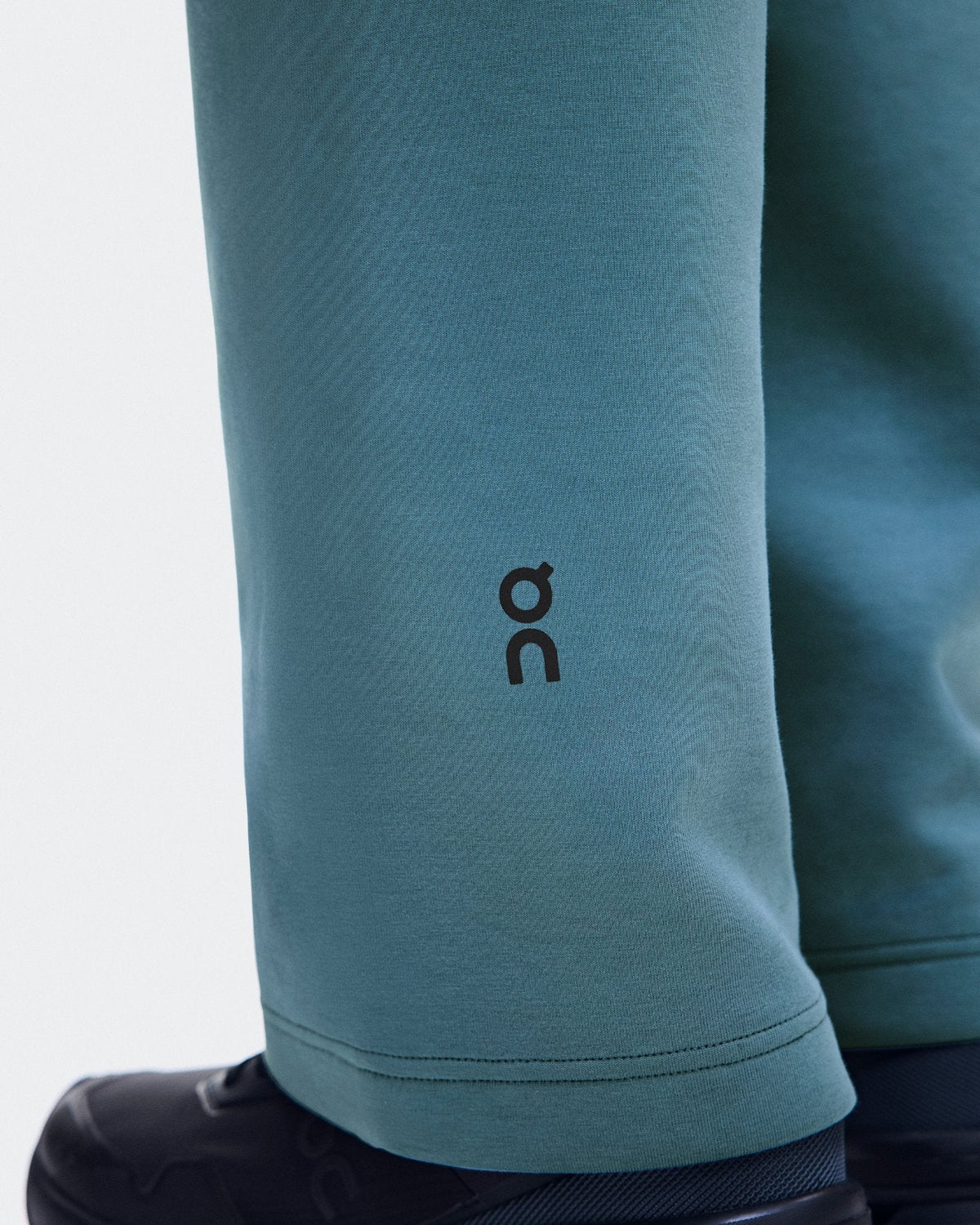 Focus Tech Sweatpants Donna