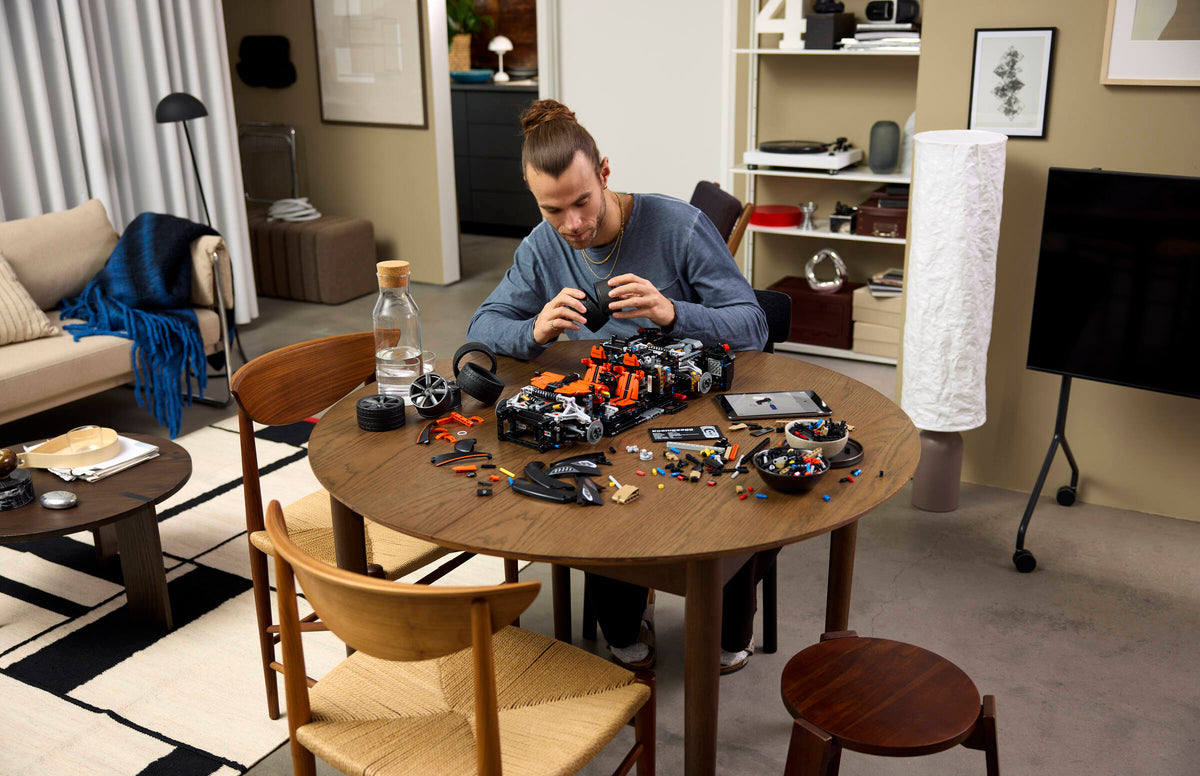 LEGO® Technic – Megacar Sadair's Spear di Koenigsegg (42232)