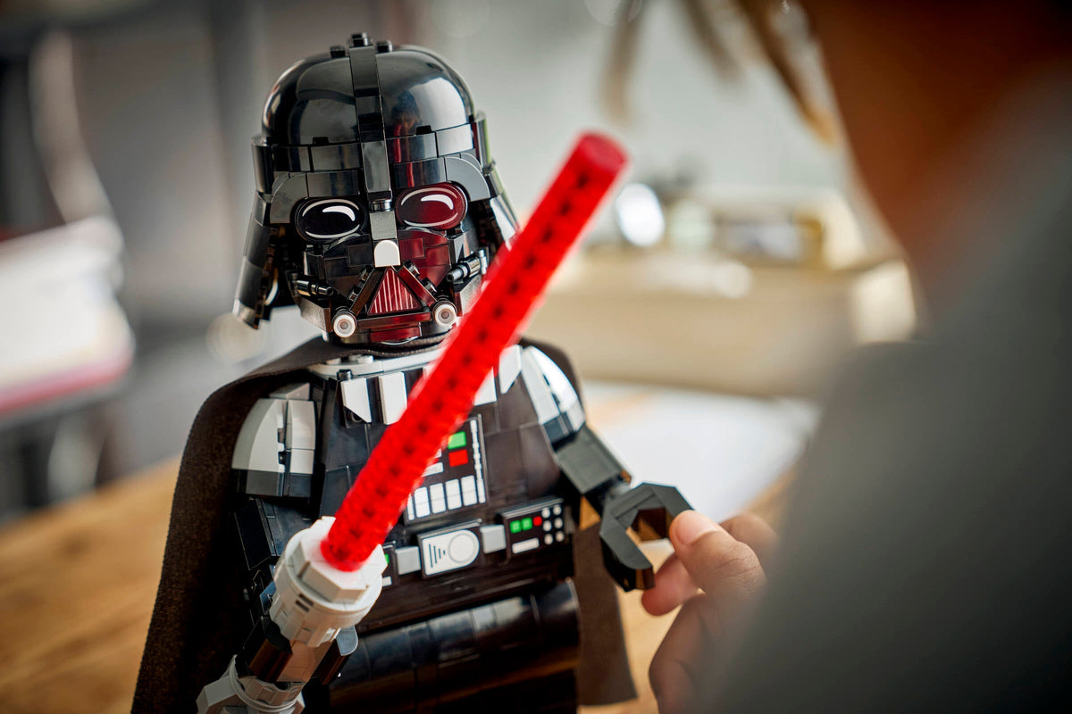LEGO® Minifigures – Minifigure di Darth Vader in formato grande (75461)