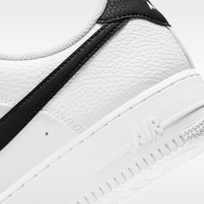 Nike Air Force 1 '07 Uomo – Bianco/Nero