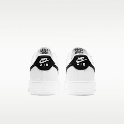 Nike Air Force 1 '07 Uomo – Bianco/Nero