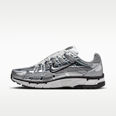 Nike P-6000 – Metallic Silver/Sail/Nero/Metallic Silver