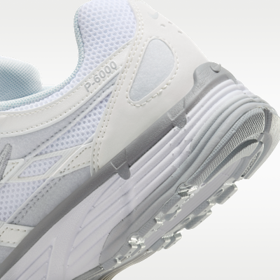 Nike P-6000 Donna – Metallic Summit White/Pure Platinum/Wolf Grey/Bianco