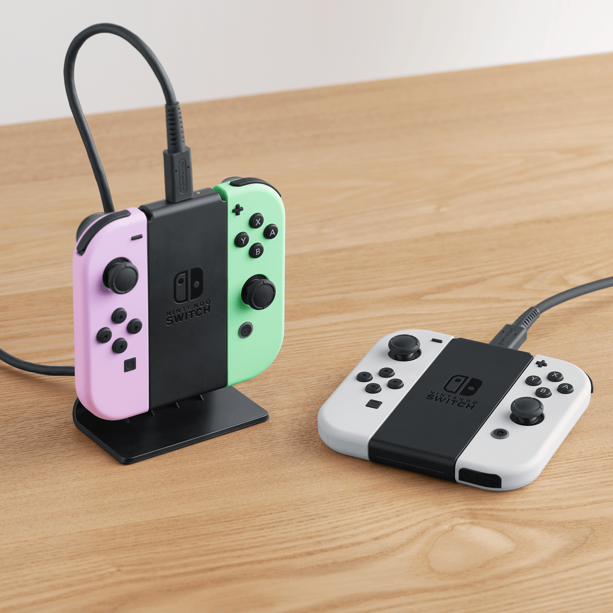 Stazione di ricarica Joy-Con (doppio uso)