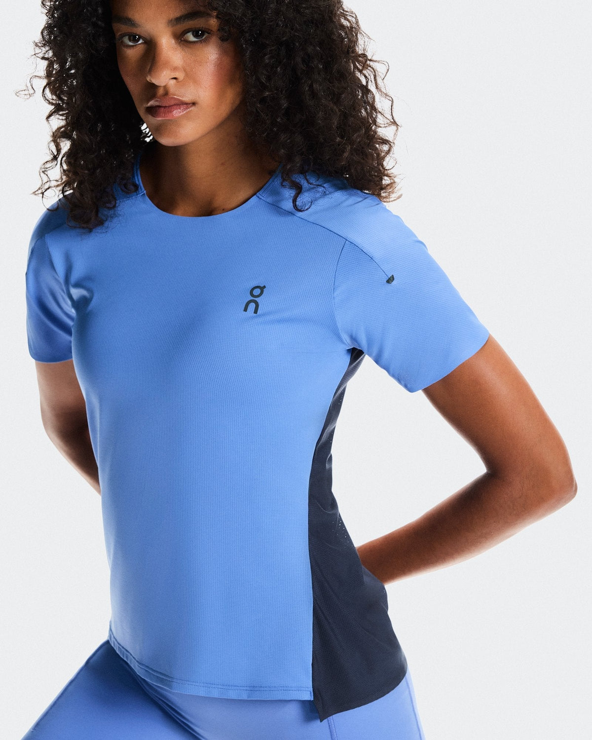 Performance-T Donna