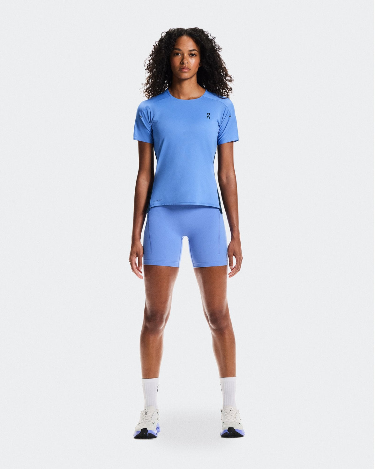 Performance-T Donna