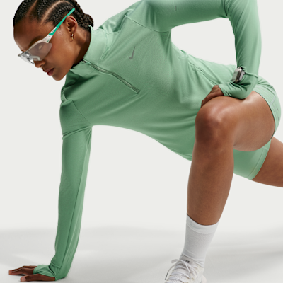 Nike Swift – Top da running con zip 1/4 anti-UV Dri-FIT da Donna