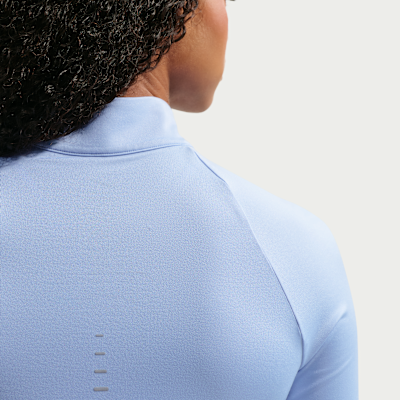 Nike Swift – Top da running con zip 1/4 anti-UV Dri-FIT da Donna
