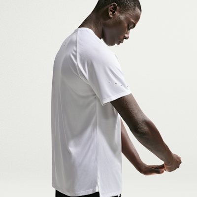 Nike Stride – Top da running a maniche corte Dri-FIT ADV da Uomo