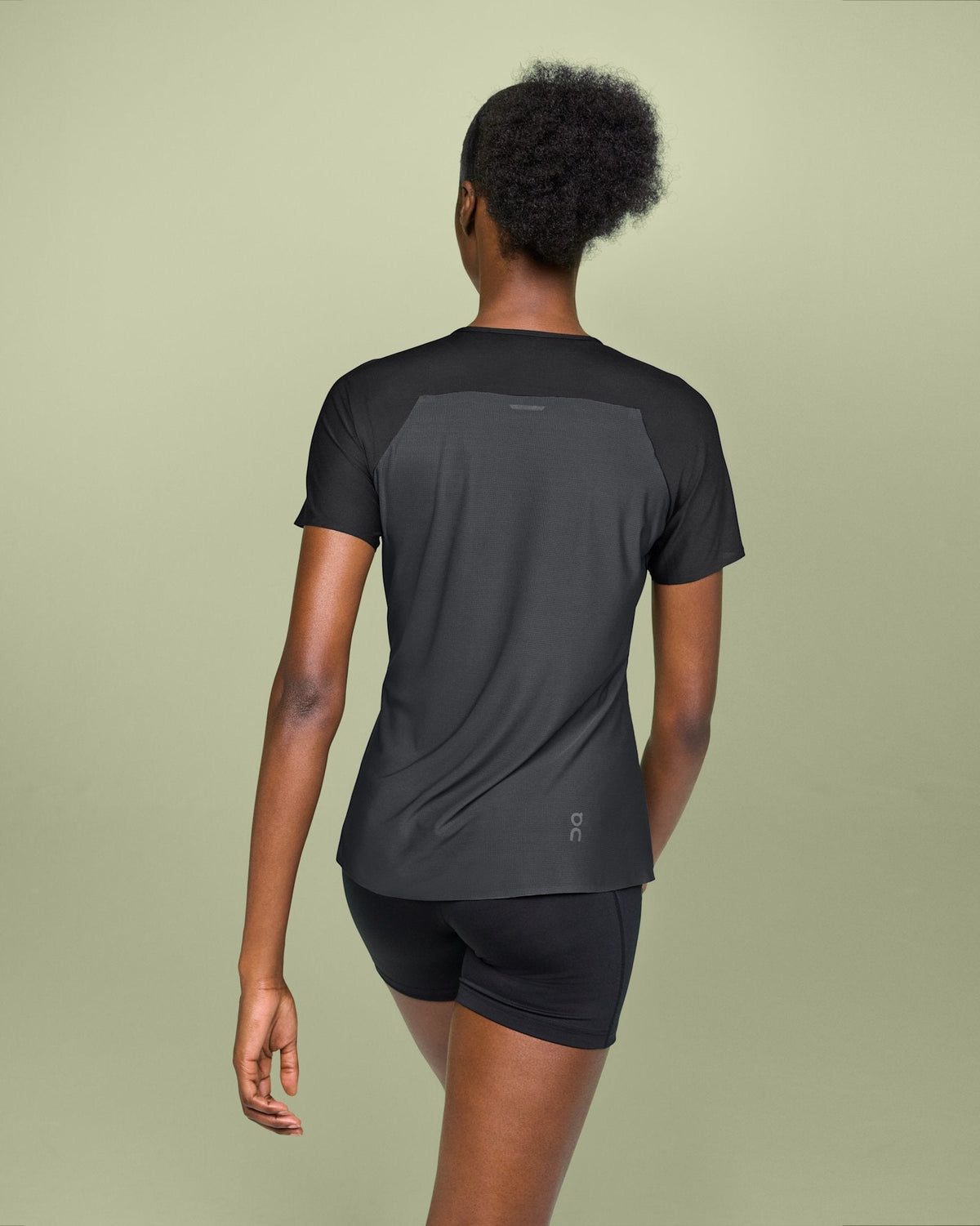 Performance-T Donna