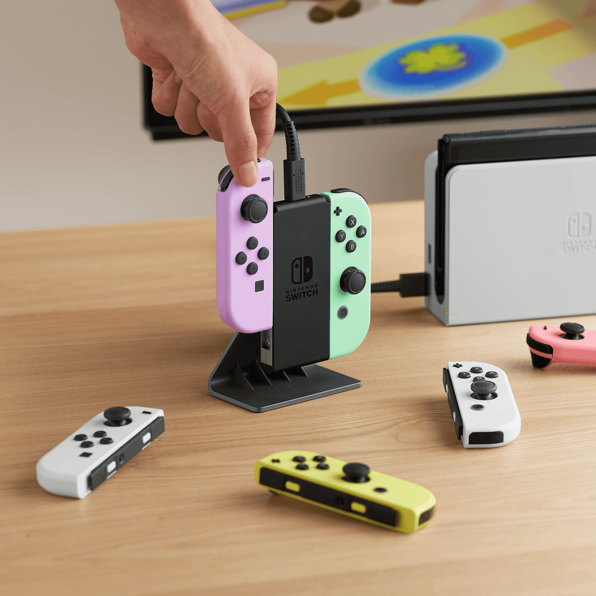 Stazione di ricarica Joy-Con (doppio uso)