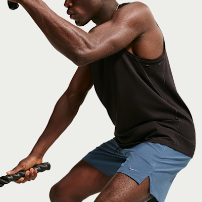 Nike Unlimited – Shorts senza fodera Dri-FIT 18 cm da Uomo