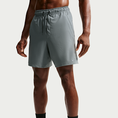 Nike Unlimited – Shorts senza fodera Dri-FIT 18 cm da Uomo
